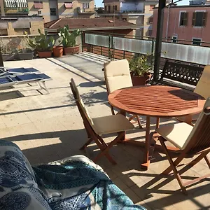  Appartamento Attico Con Grande Terrazzo Italia